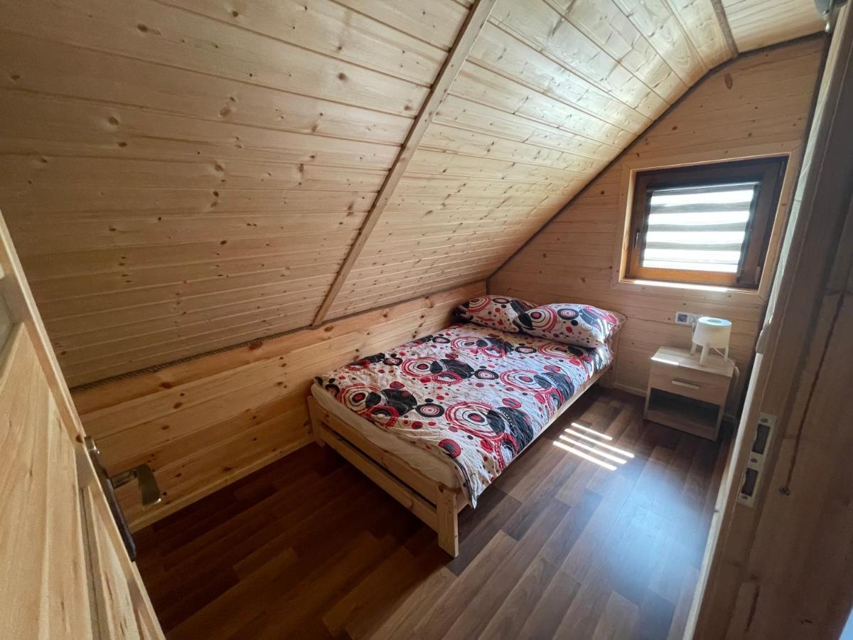 Hotel Uweronci Ustrzyki Dolne Exteriér fotografie